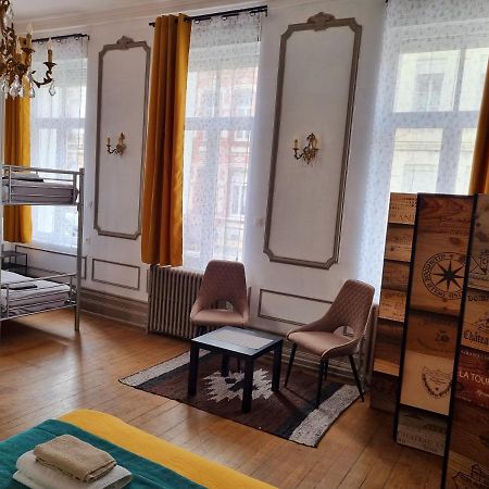 Les Appartements Fenelon Le Cateau-Cambresis Exterior foto