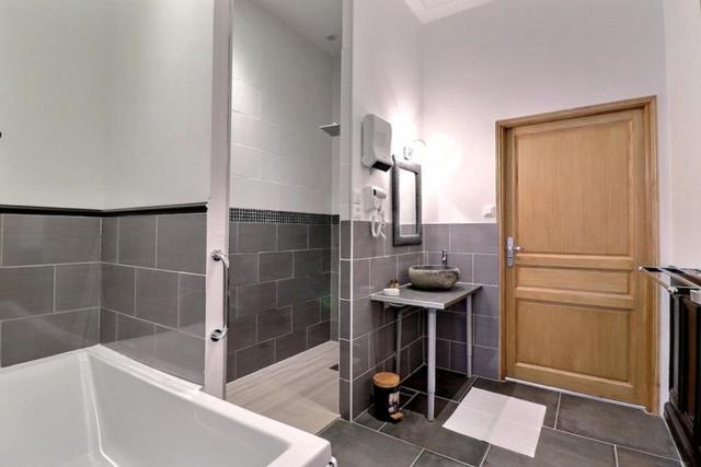 Les Appartements Fenelon Le Cateau-Cambresis Exterior foto