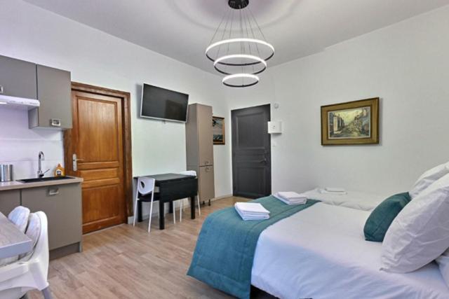 Les Appartements Fenelon Le Cateau-Cambresis Exterior foto